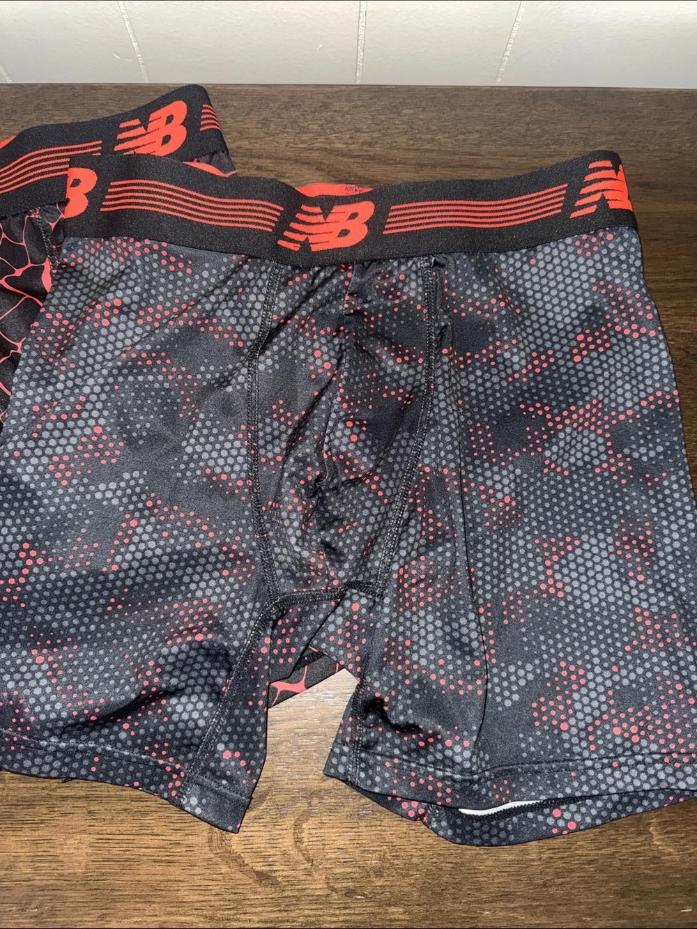 New Balance $8 no